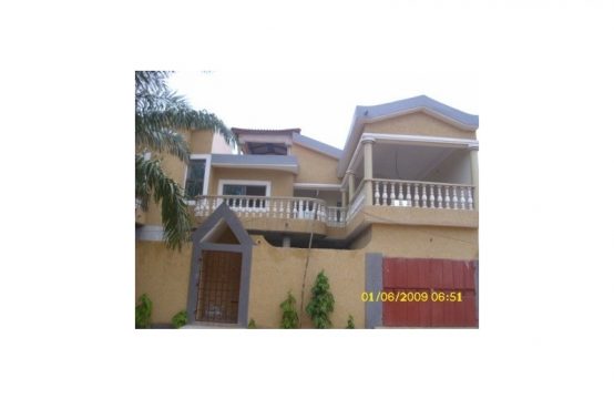 Avépozo MV01, à vendre maison à Lomé Togo
