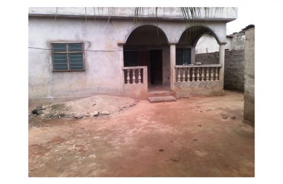 Kégué MV05, à vendre maison de 4 pièces à Lomé Togo