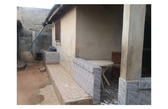 Adidogomé MV017, à vendre maison de 4 pièces à Lomé Togo
