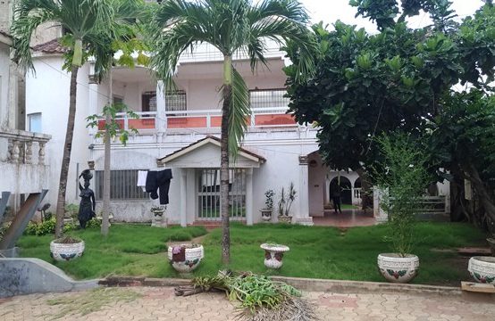 Tokoin MV08, à vendre maison de 10 pièces à Lomé Togo