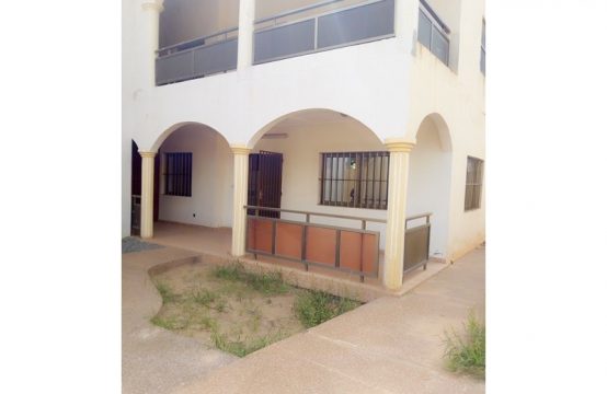 Djidjolé AL015, à louer appartement non meublé de 4 pièces à Lomé Togo