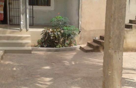 Adidogomé ML014, à louer maison meublée climatisée de 3 pièces à Adidogomé Sagbado au Togo