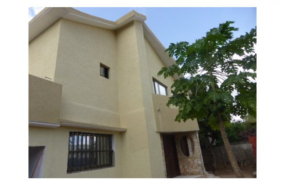 Adidogomé MV012, à vendre maison de 7 pièces à Lomé Togo