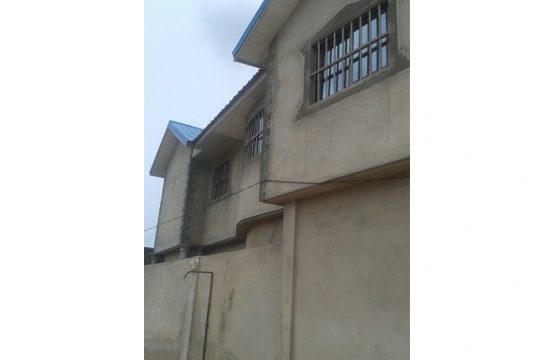 Adidogomé MV013, à vendre maison de 7 pièces à Lomé Togo