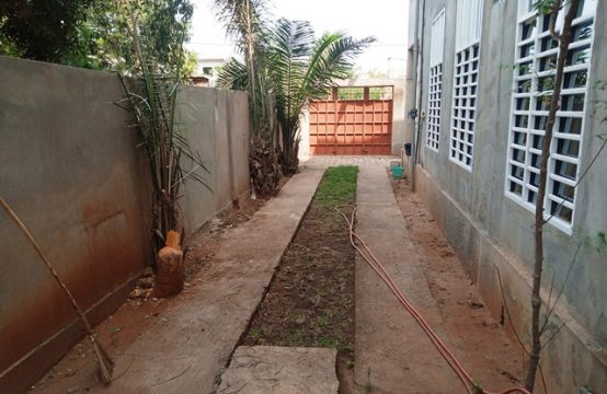 Kégué ML08, À Louer Maison Non Meublée De 10 Pièces À Lomé Togo