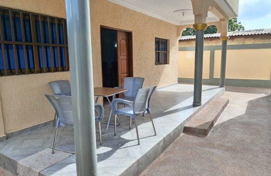 Adidogome ML027, à louer à Adidogomé une maison meublée de 4 pièces à Lomé Togo