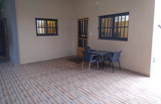 Adidogome ML028, à louer à Adidogomé une maison meublée de 3 pièces à Lomé Togo