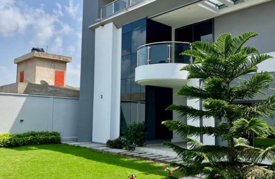 Agoènyivé ML012, à louer maison non meublée de 5 pièces à Lomé Togo